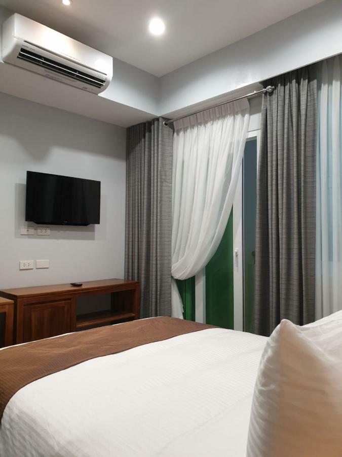Li Mkt Makati City Buitenkant foto